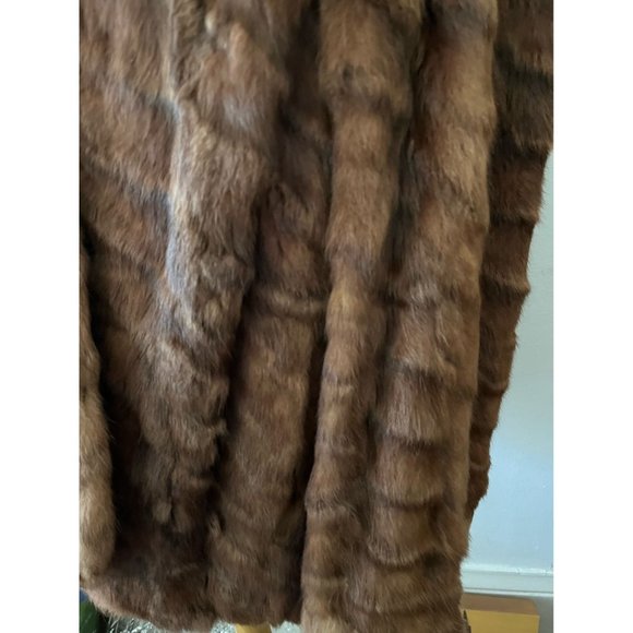 Vintage muskrat mink fox fur herringbone pattern soft brown cape overcoat - Picture 9 of 16